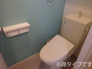 ヴィラ　ドゥ　グレーヌ梅ケ谷Ｃの物件内観写真